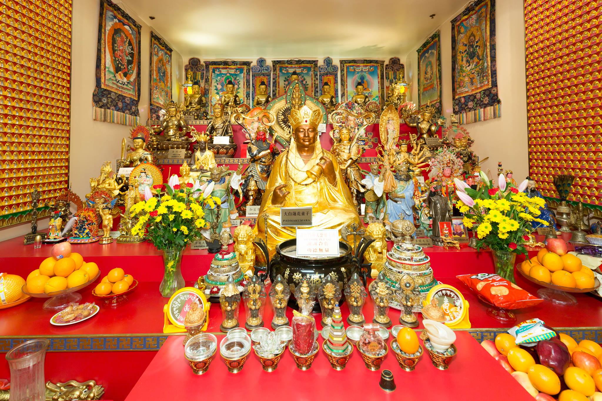 PTT Buddhist Society Vancouver shrine