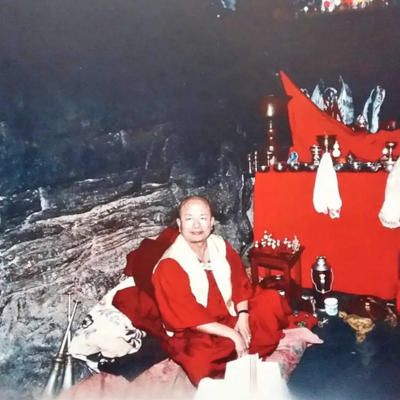 His Holiness Living Buddha Lian Sheng's seclusion phase
